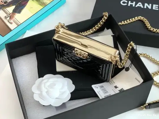 First Bag Ru MINAUDIERE BOY CHANEL 0611